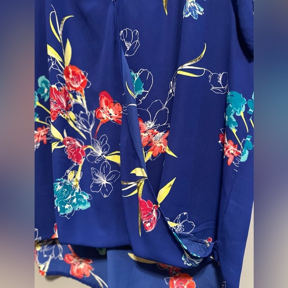 ❤️APT.9 - Floral Short Sleeve Blouse (Size XL) - Picture 3 of 8